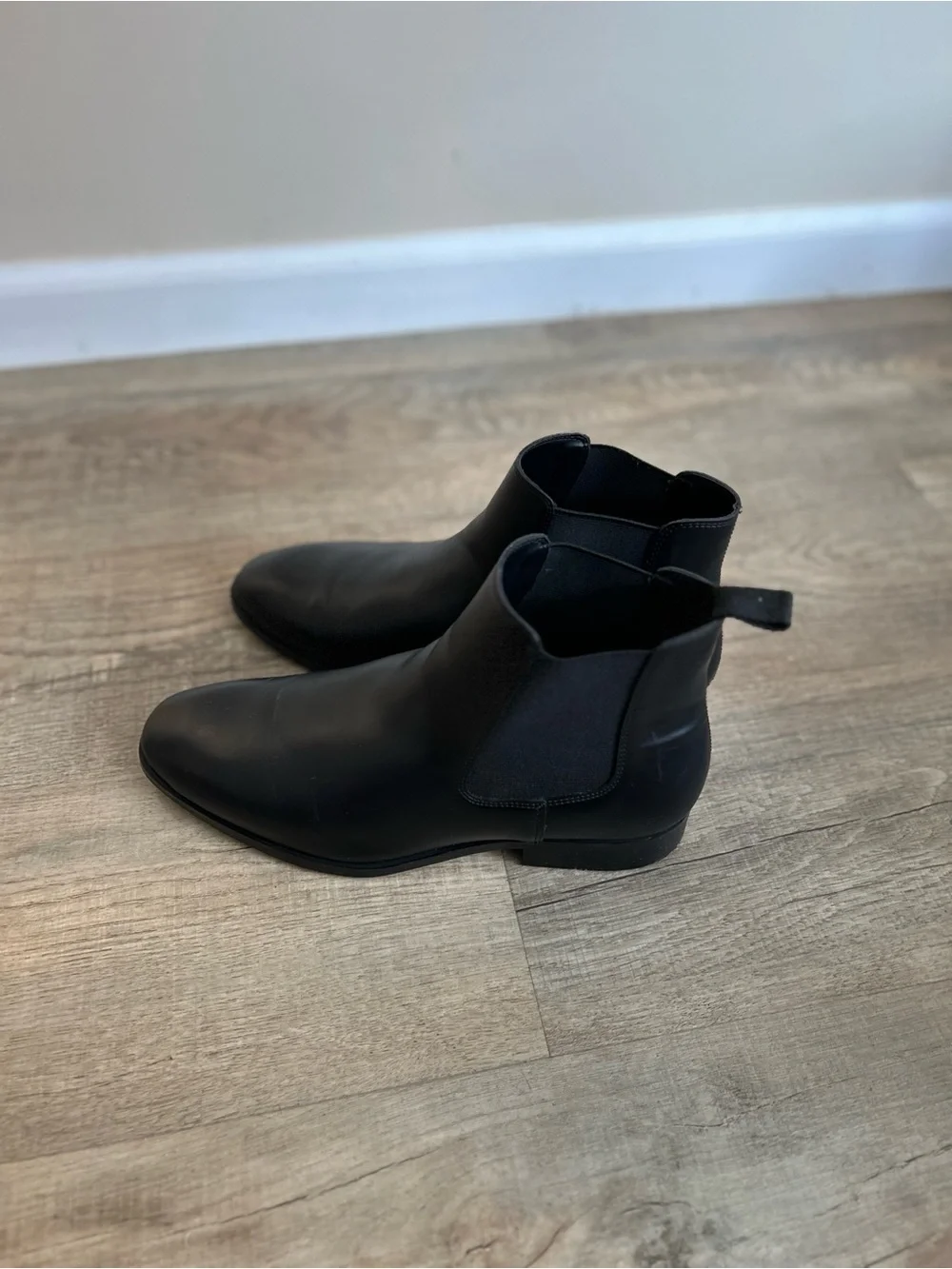 Zara Men’s Black Leather Chelsea Boots Size 42 (US 9)
